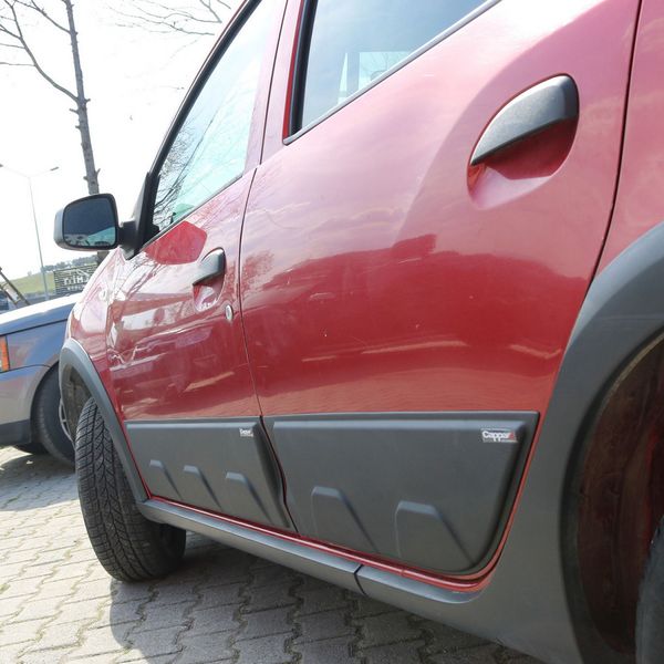 Молдинги (4 шт, ABS) для Dacia Sandero 2013-2020 рр 77544 фото