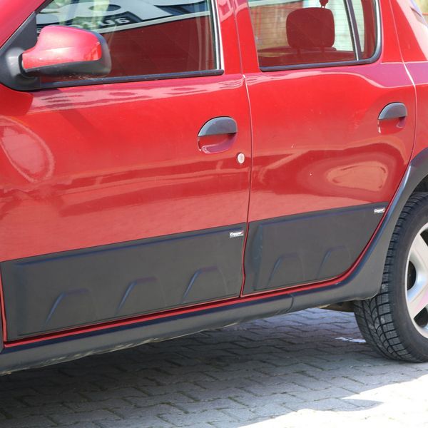 Молдинги (4 шт, ABS) для Dacia Sandero 2013-2020 рр 77544 фото