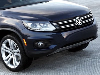 Передня накладка 2007-2010 (нерж) для Volkswagen Tiguan рр 89585 фото