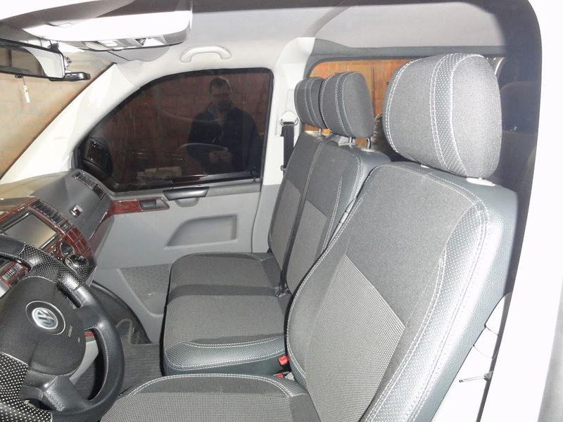 Авточохли (кожзам та тканина, Premium) Повний салон та передні (1 та 1) для Volkswagen T5 Caravelle 2004-2010 років 38787 фото