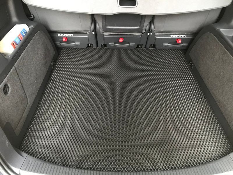 Килимок багажника (EVA, 5 місць, чорний) для Volkswagen Touran 2003-2010 рр 73785 фото
