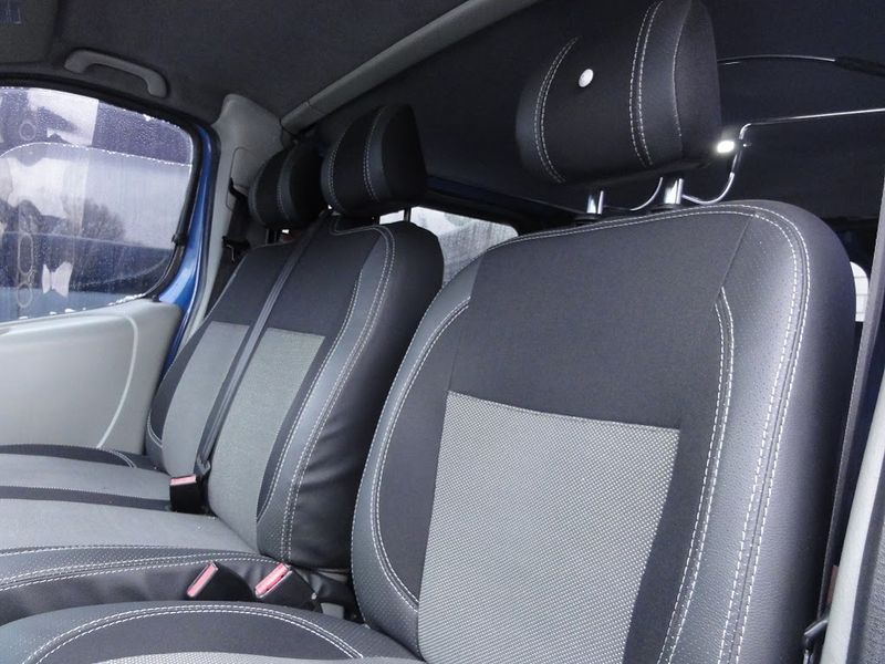 Авточохли (кожзам і тканина, Premium) Передні сидіння 1 та 1 для Renault Trafic 2001-2015 рр 38843 фото