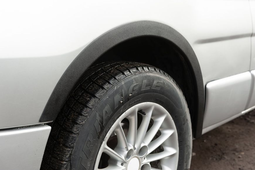 Накладки на колісні арки (4 шт, чорні) 2007-2015, чорний пластик, передні -2023 задні для Renault Trafic рр 36860 фото